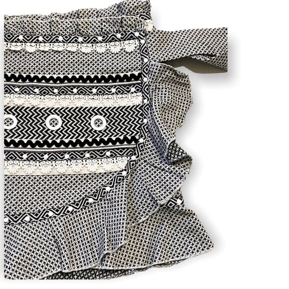 Dodo Bar Or Abigail Wrap Mini Skirt in black‎ and white,  size M - Picture 6 of 13
